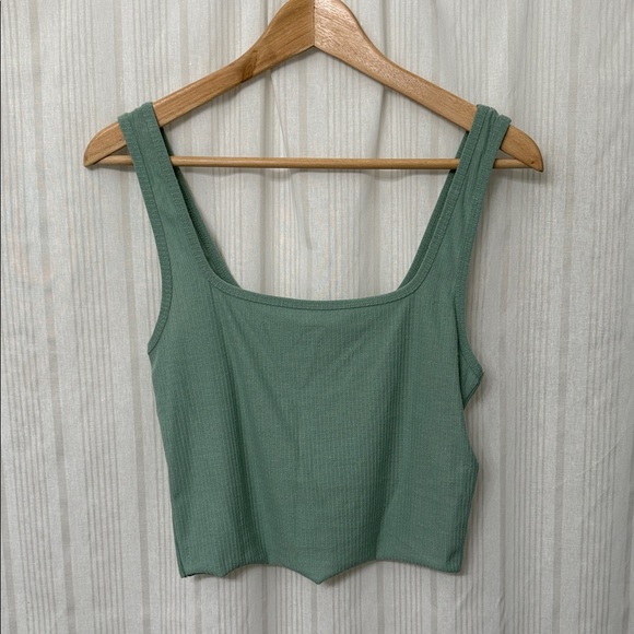 RVCA Tops - 🌈5/$25 BUNDLE! EUC‼️ RVCA Seafoam Green Square Neck Ribbed Knit Crop Top